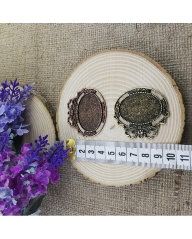 Kolye Ucu - Kenarı Şekilli Eskitme Oval Bakır