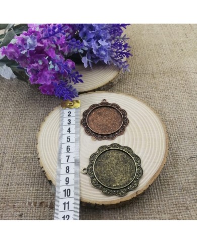 Kolye Ucu - Kenarı Şekilli Yuvarlak Eskitme Bakır