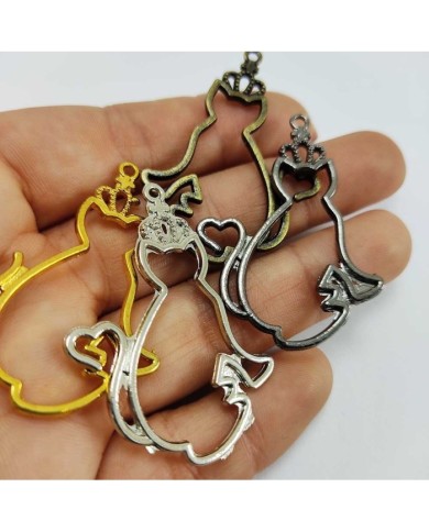 Taçlı Kedi Model Reçine Metal Kolye Ucu