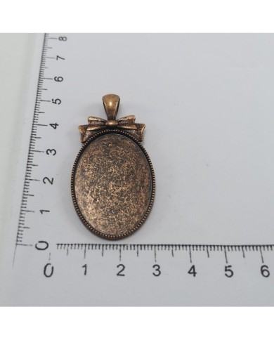 Metal Kolye Ucu - Fiyonk Çerçeve