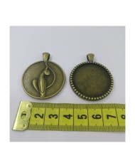 Kedi İşlemeli Metal Kolye Ucu